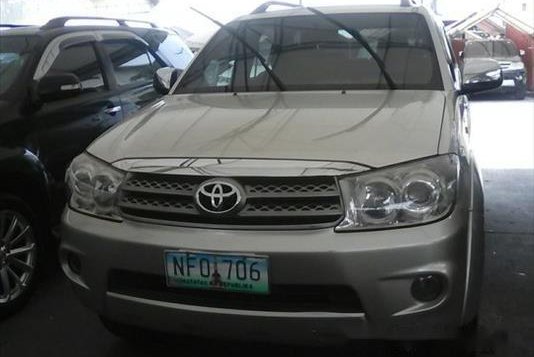Toyota Fortuner 2009 G AT for sale-1