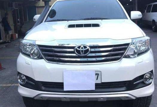 2015 Toyota Fortuner V Diesel Automatic 