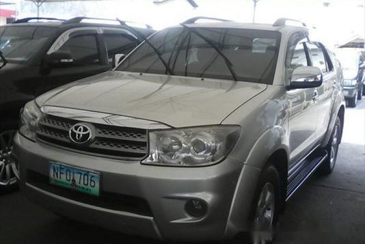 Toyota Fortuner 2009 G AT for sale-2