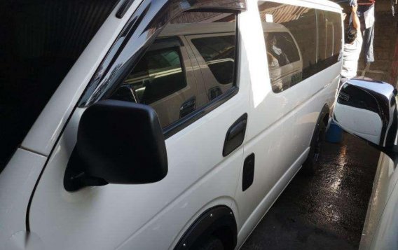 Toyota Hiace Commuter 2015 for sale-4