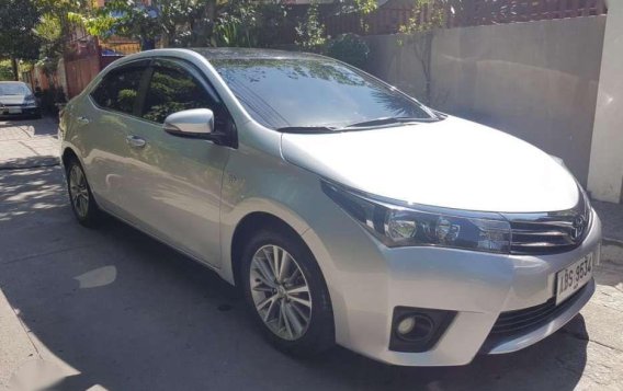 2015 Toyota Corolla Altis 1.6 G MT Silver Metallic-2