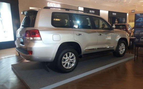 Toyota Land Cruiser 200 4.5L diesel 2019 brand new-4