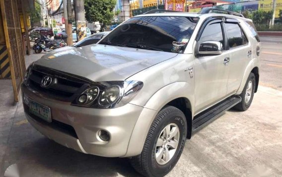 2005 Toyota Fortuner Gas for sale 