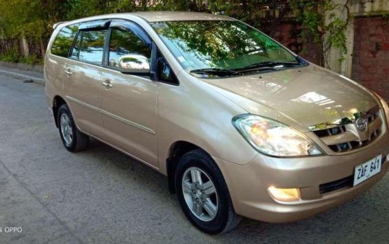 Toyota Innova 2005 for sale-1