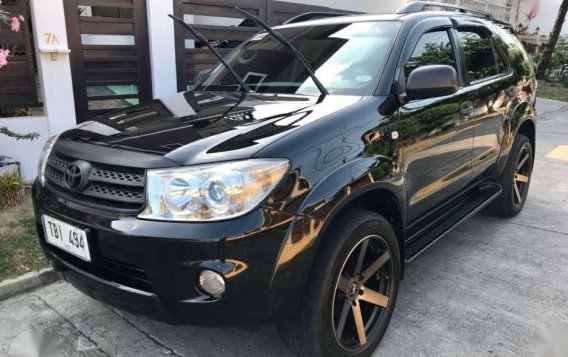 2011 Toyota Fortuner G for sale 