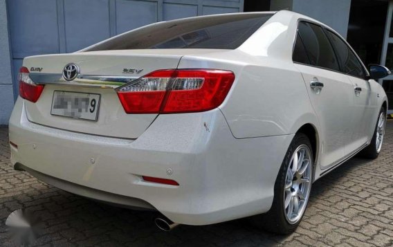 Toyota Camry 2.5V Pearlwhite for sale -2