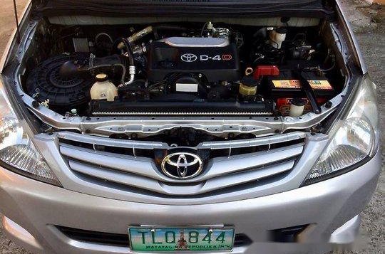 Toyota Innova 2012 for sale-8