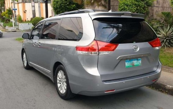 2013 Toyota Sienna XLE for sale -4