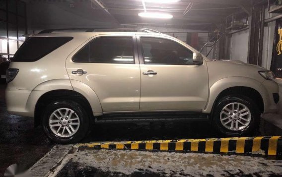 Toyota Fortuner 2013 4x2 DIESEL Automatic for sale -8