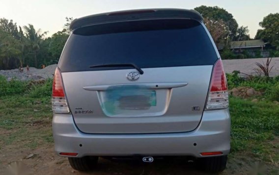 Toyota Innova 2010 for sale-2