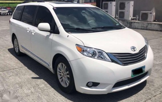 2013 Toyota Sienna XLE for sale 