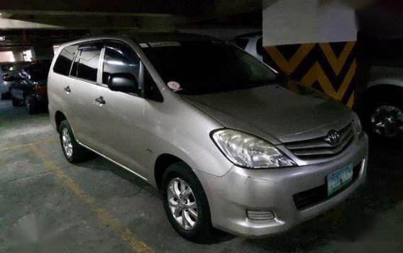 Toyota Innova E 2.0 Automatic 2009 for sale -1