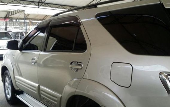 Toyota Fortuner 2011 V for sale-3