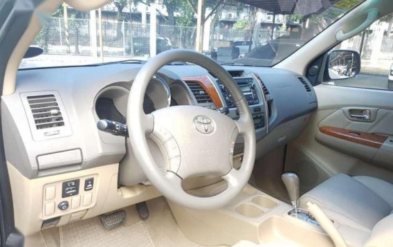 2010 Toyota Fortuner g diesel matic for sale-4