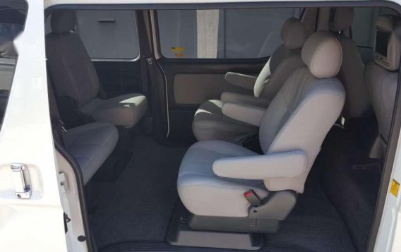 2013 Toyota Hiace Super Grandia for sale-3