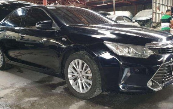 2015 Toyota 2.5V Camry Automatic for sale 