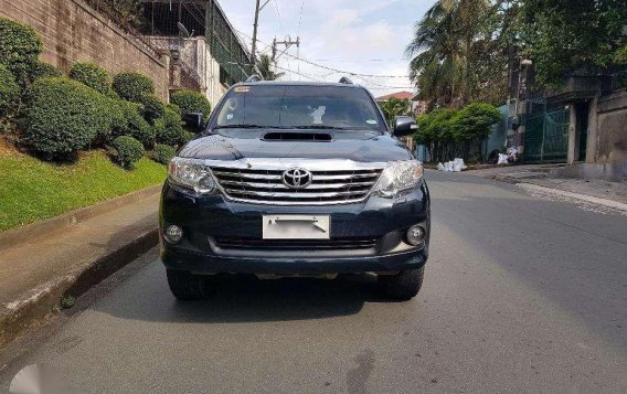 2014 Toyota Fortuner V Diesel Automatic-1