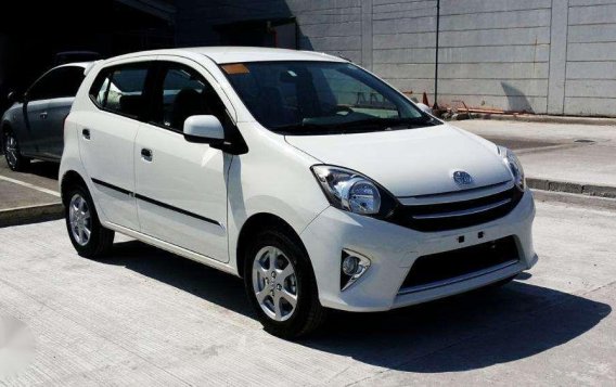 Toyota Wigo White 2014 for sale 