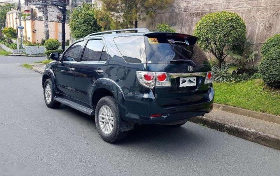 2014 Toyota Fortuner V Diesel Automatic-3