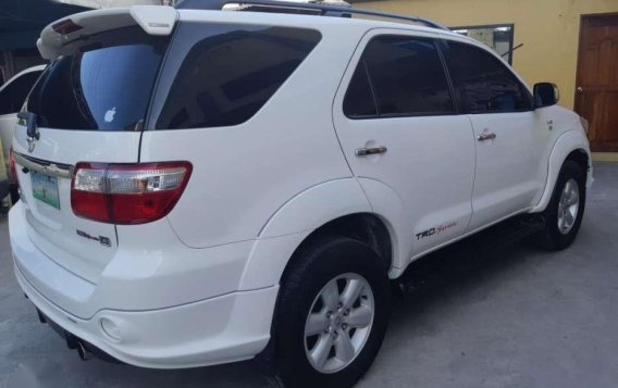 2011 Toyota Fortuner G TRD diesel automatic-2