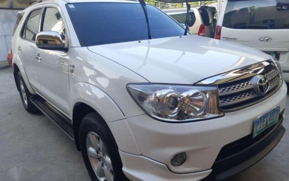 2011 Toyota Fortuner G TRD diesel automatic-1