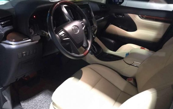 Toyota Alphard 2016 AT for sale-8