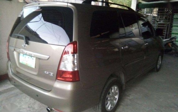 Toyota Innova 2012 for sale-2