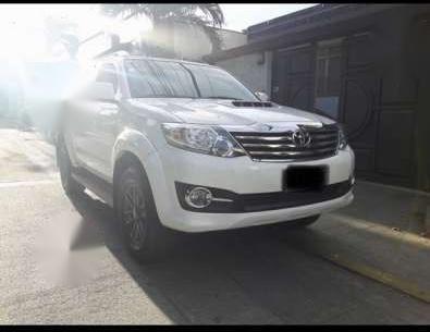 Toyota Fortuner White 2015 Automatic 2.5G 