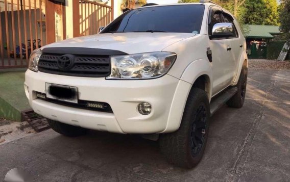 Toyota Fortuner 2010 G Automatic Diesel for sale-1