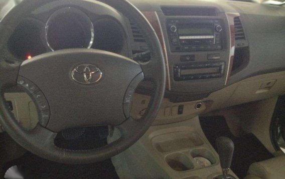 Toyota Fortuner G 2011 for sale-6