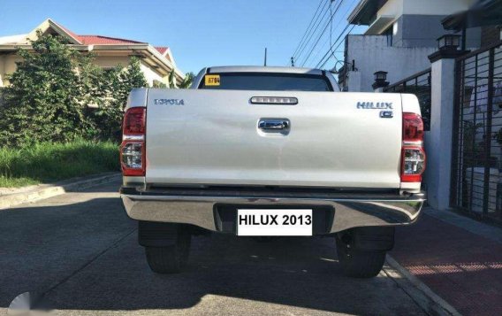 Toyota Hilux Manual 2013 for sale -3