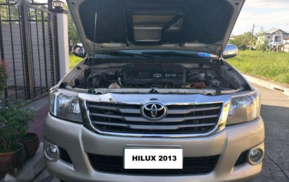 Toyota Hilux Manual 2013 for sale 