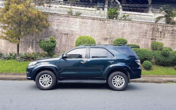 2014 Toyota Fortuner V Diesel Automatic-2
