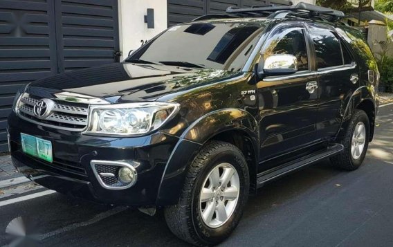 2011 Toyota Fortuner gas at for sale