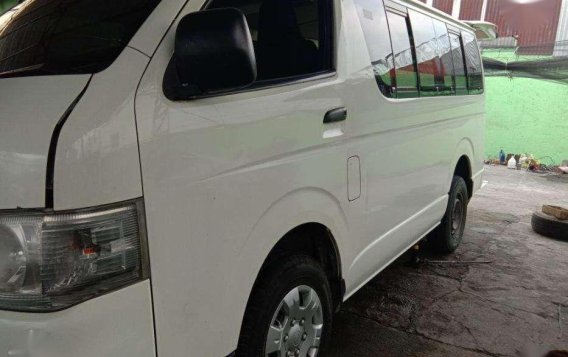 2014 Toyota Hiace Commuter MT Dsl-1