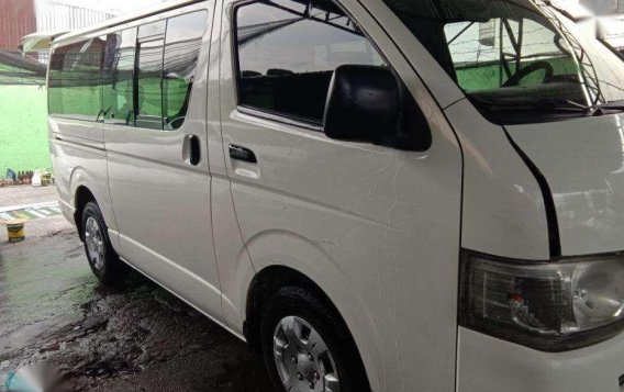 2014 Toyota Hiace Commuter MT Dsl-2