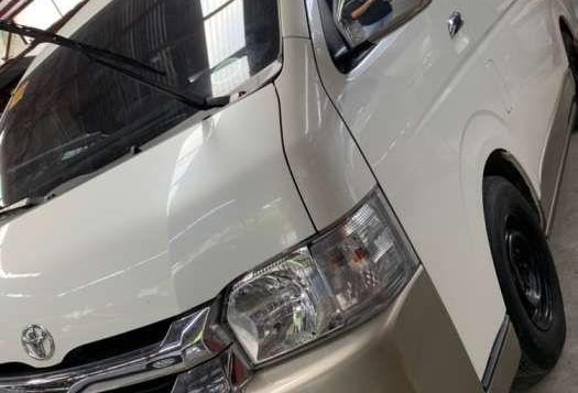 2017 Toyota Hiace GLGrandia AT White for sale-2