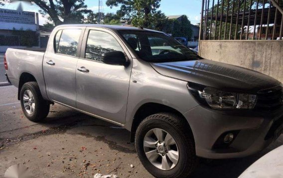 Toyota Hilux E 2016 for sale-3