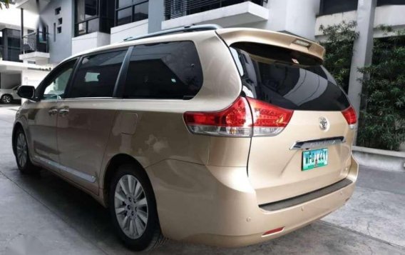 2014 Toyota Sienna for sale-2