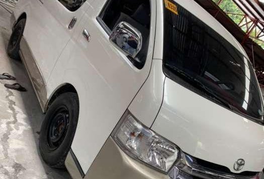 2017 Toyota Hiace GLGrandia AT White for sale-1