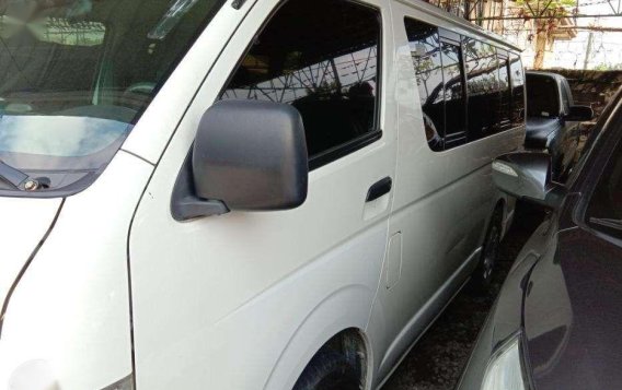 2014 Toyota Hiace Commuter for sale-4