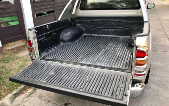 2009 Toyota Hilux G for sale -5