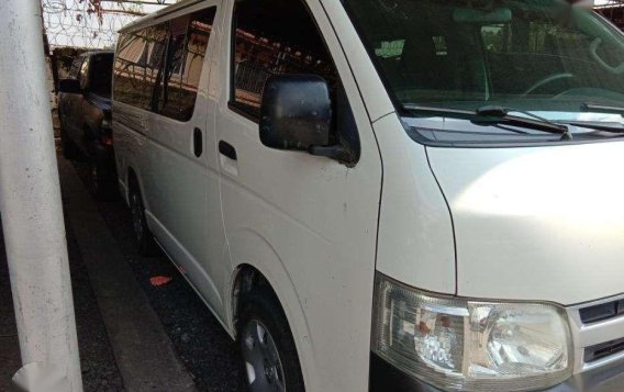 2014 Toyota Hiace Commuter for sale-1