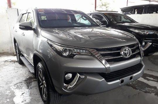 Toyota Fortuner 2017 V AT for sale