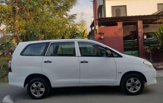 Toyota Innova 2011 for sale-3