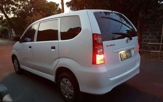 Toyota Avanza 2010 for sale-2