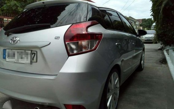 2014 Toyota Yaris MT for sale-3