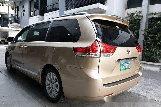Toyota Sienna 2014 for sale-4