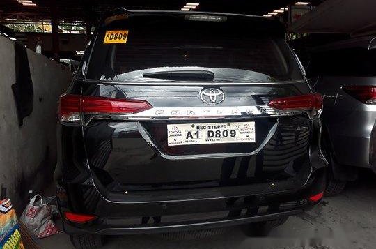 Toyota Fortuner 2018 V AT for sale -4