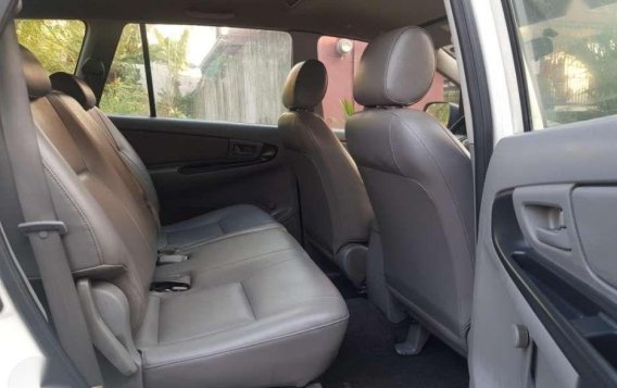 Toyota Innova 2011 for sale-8